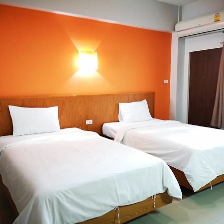 100 House Hotel Nakhonratchasima Exterior foto
