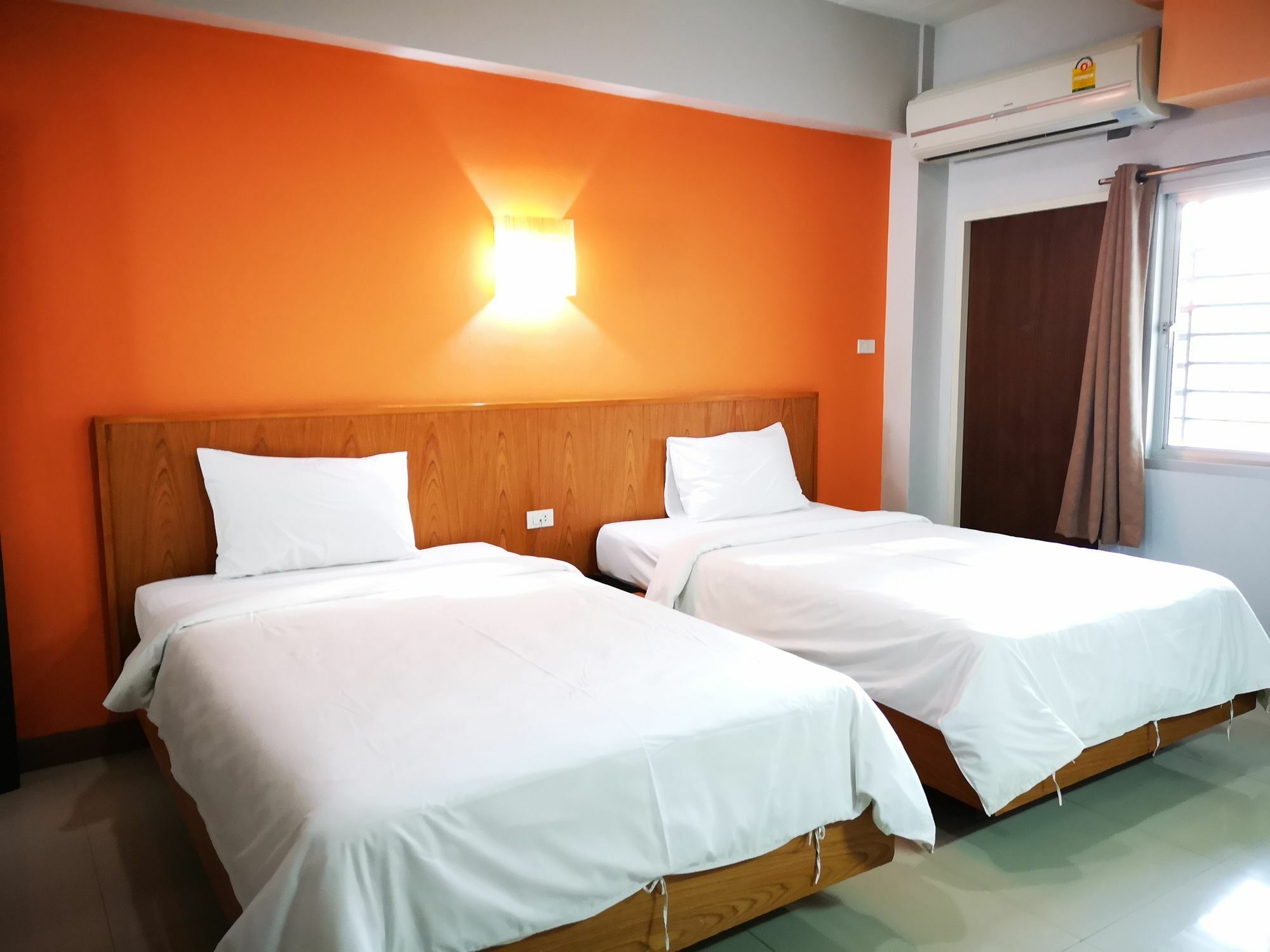 100 House Hotel Nakhonratchasima Exterior foto